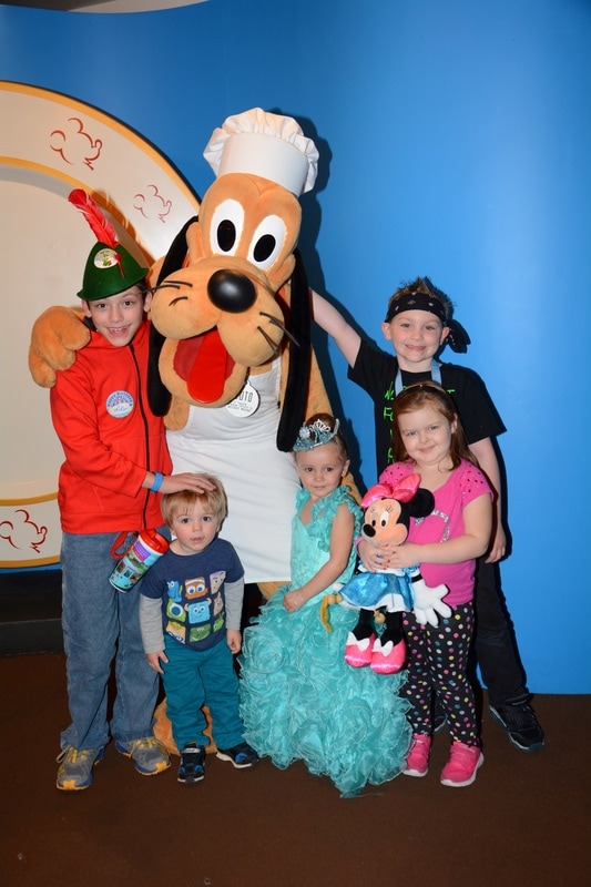 Say Cheese! 5 Tips for your Disney Picture Expectations, Going Out The Door