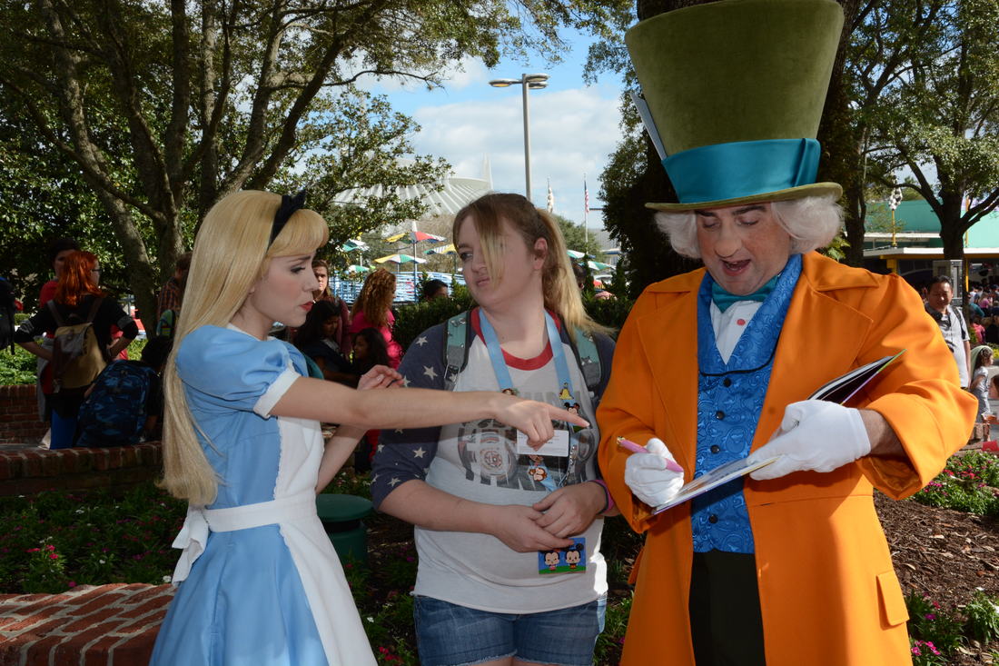 Alice in Wonderland Character Experience, Disney World, Going Out The Door