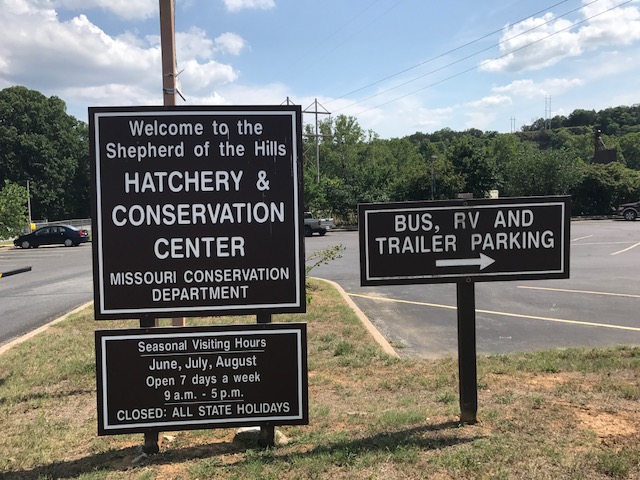 Table Rock Fish Hatchery, Hours and parking